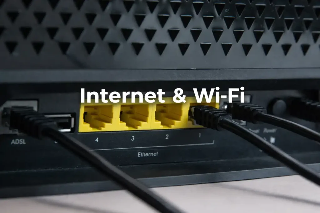 Internet & Wi-Fi : diagnostiquer et réparer les problèmes de connexion Routeur Internet avec ports Ethernet et connexions Wi-Fi pour le dépannage Internet et réseau domestique